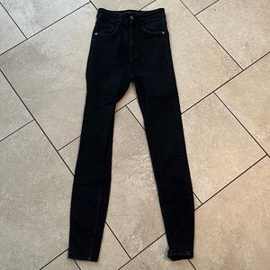 Zara High-Rise Black Skinny Jean
